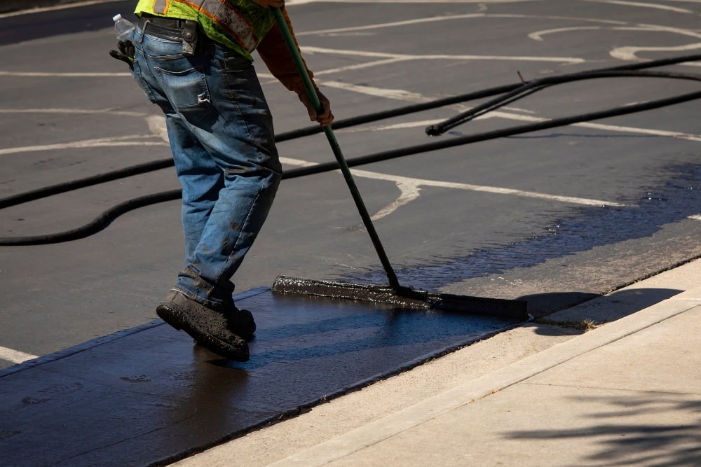 WCI asphalt driveway resurfacing contractors in Ottawa