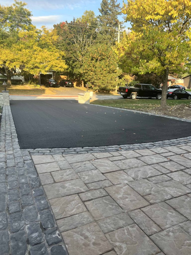 Asphalt Driveways with Interlock Features