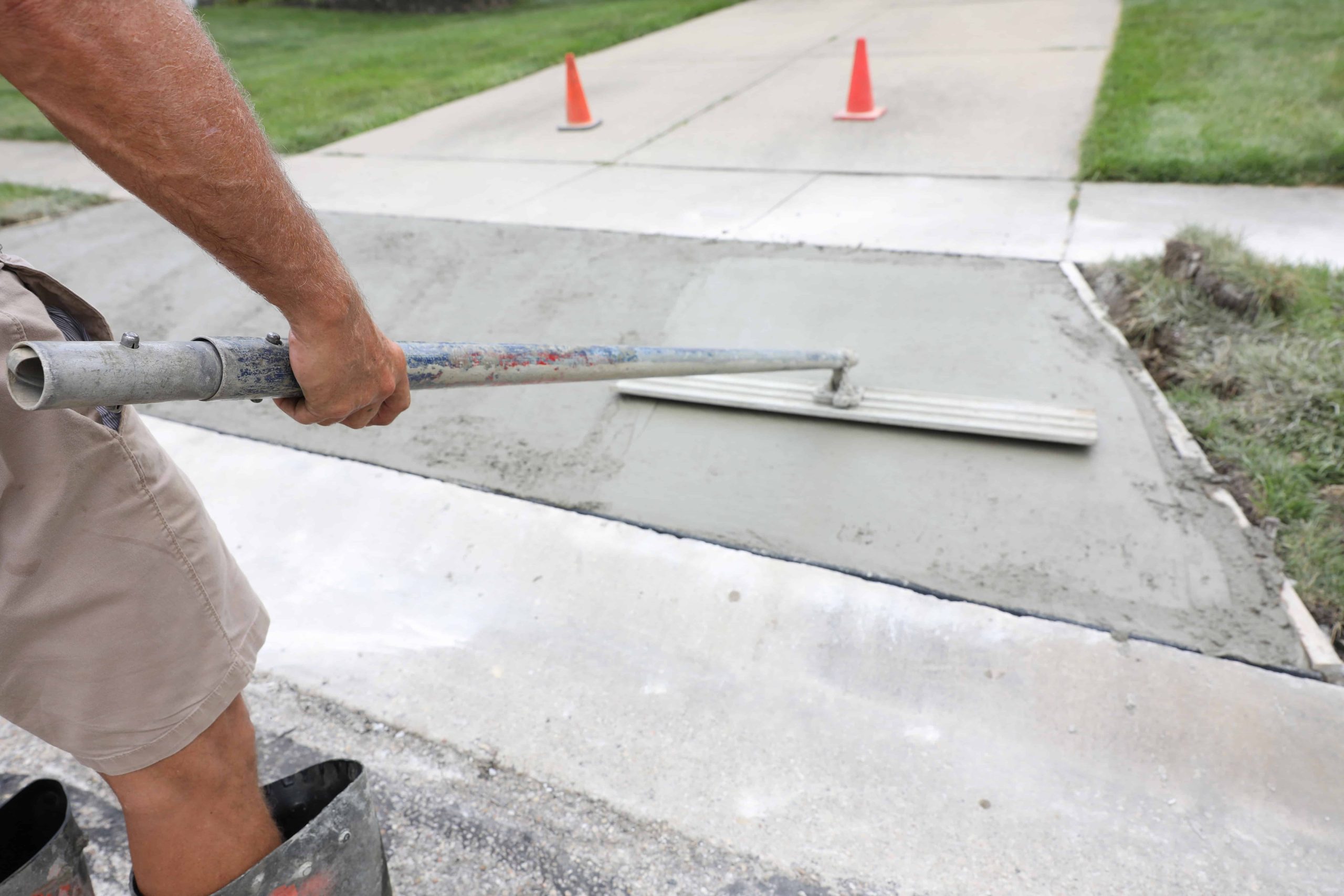 Concrete driveway repair in Ottawa