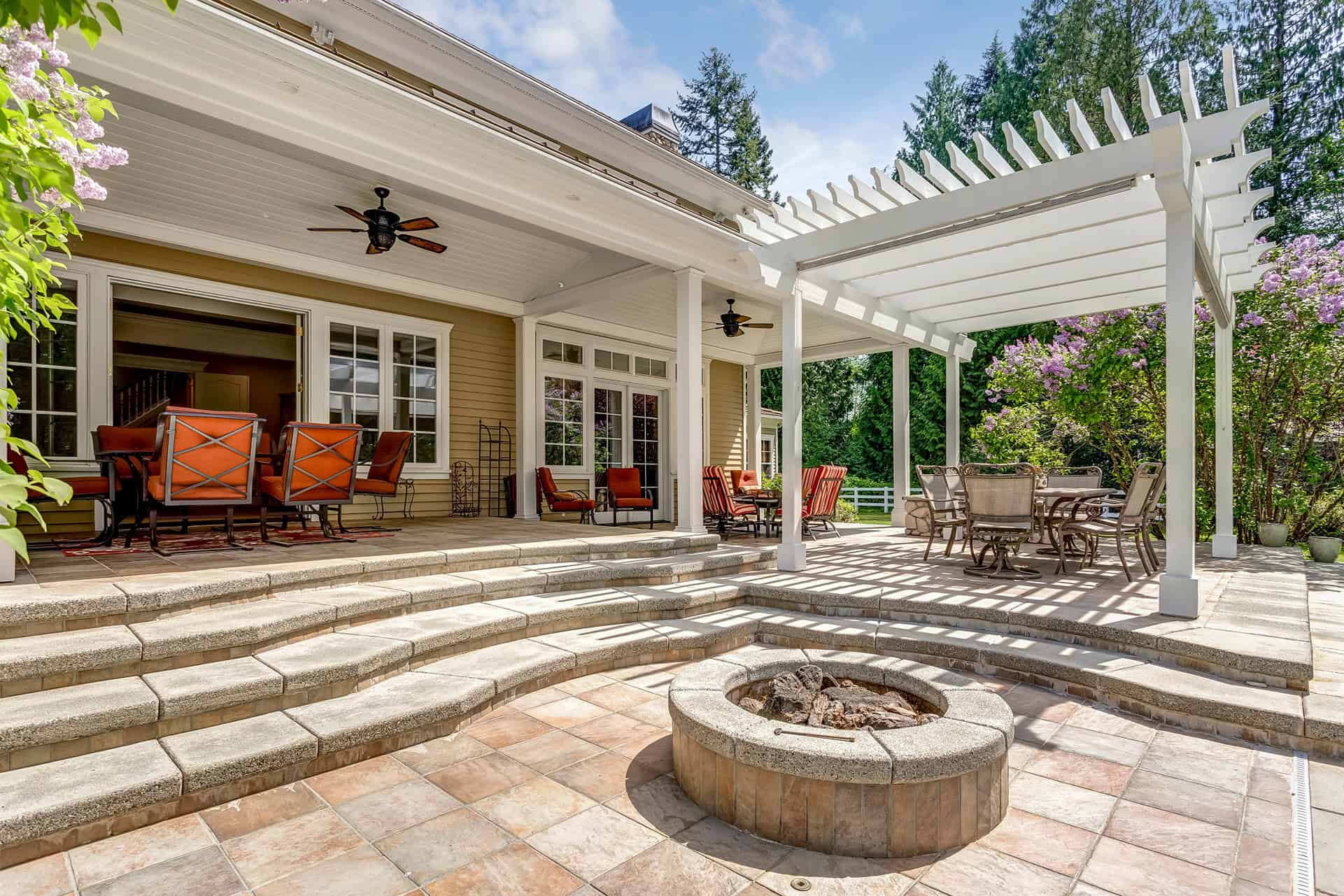 Custom Patios and Outdoor Living Spaces Ottawa